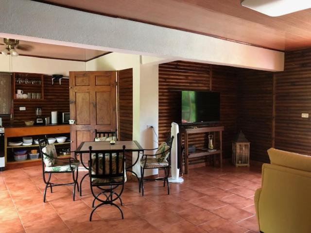 Casa Toucan Mit Privat Pool Near Np Ballena อูวีตา ภายนอก รูปภาพ